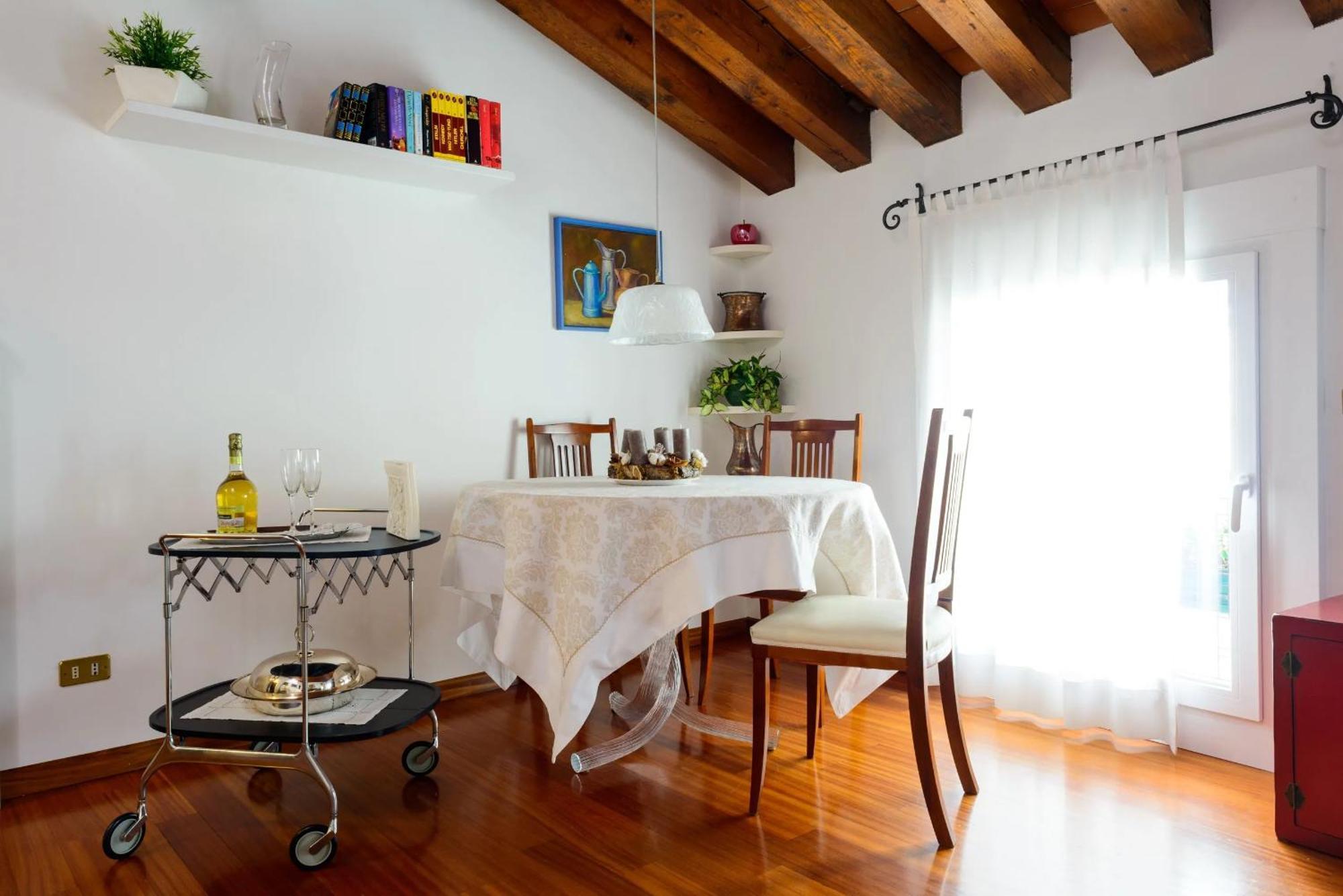 Apartment Deluxe Isola Di Mezzo Treviso Buitenkant foto